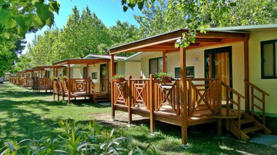 Camping Gasparina in Castelnuovo del Garda, Campingplätze und mieten